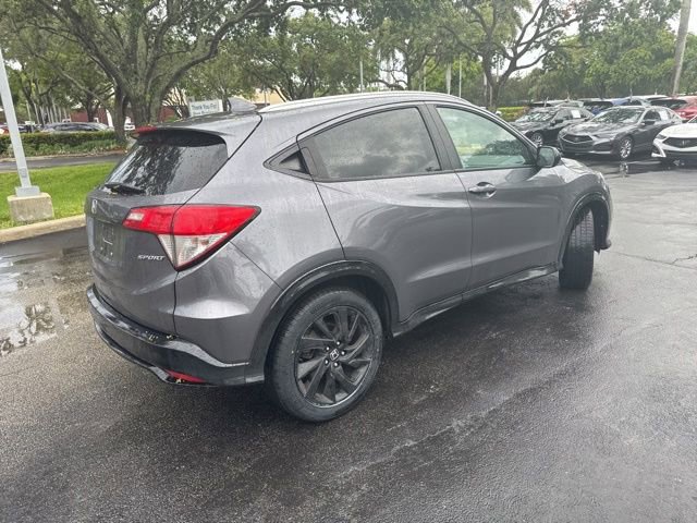 Used 2021 Honda HR-V Sport image 3