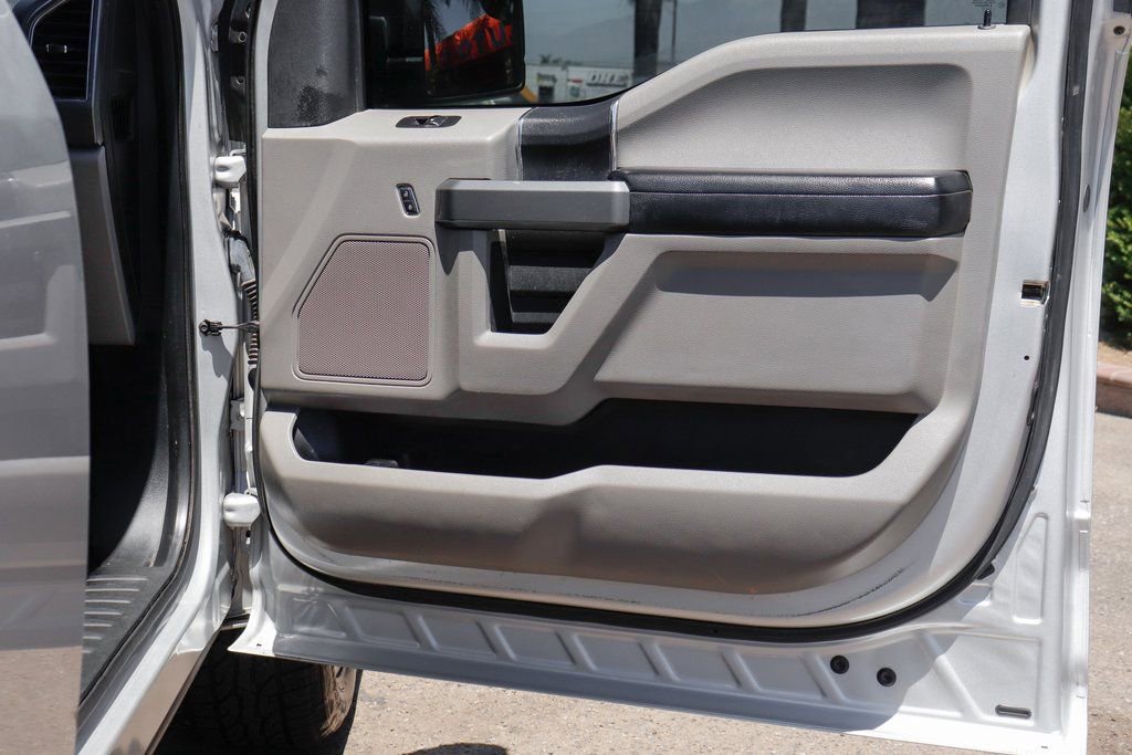 Used 2017 Ford F150 XLT image 35