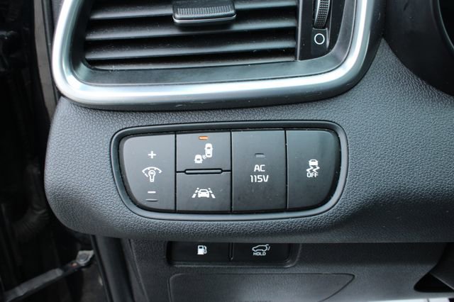 Used 2016 Kia Sorento SX w/ SXL Technology Package AWD/4WD image 16