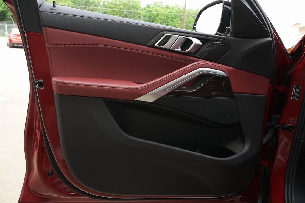 Used 2021 BMW X6 xDrive40i w/ Convenience Package image 23