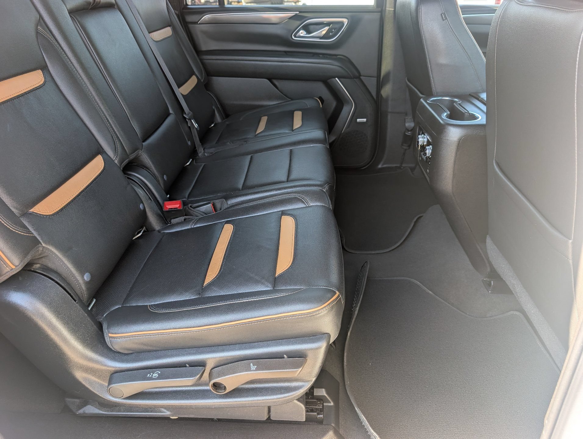 Certified 2021 GMC Yukon XL AT4 AWD/4WD image 13