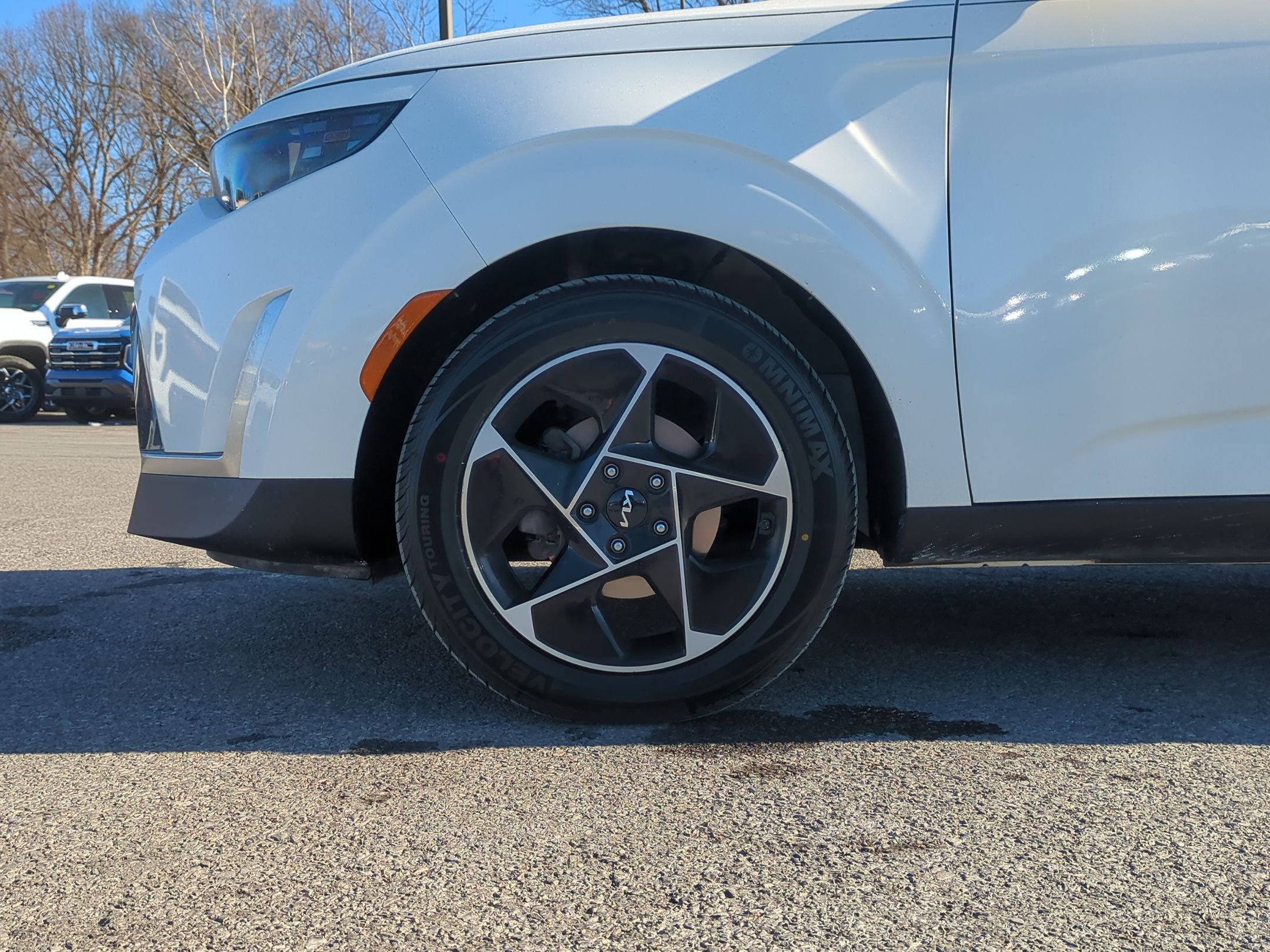 Used 2023 Kia Soul EX image 17