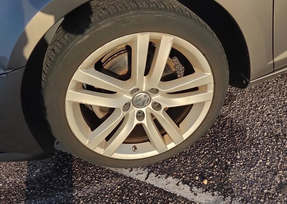 Used 2015 Volkswagen CC Executive image 2