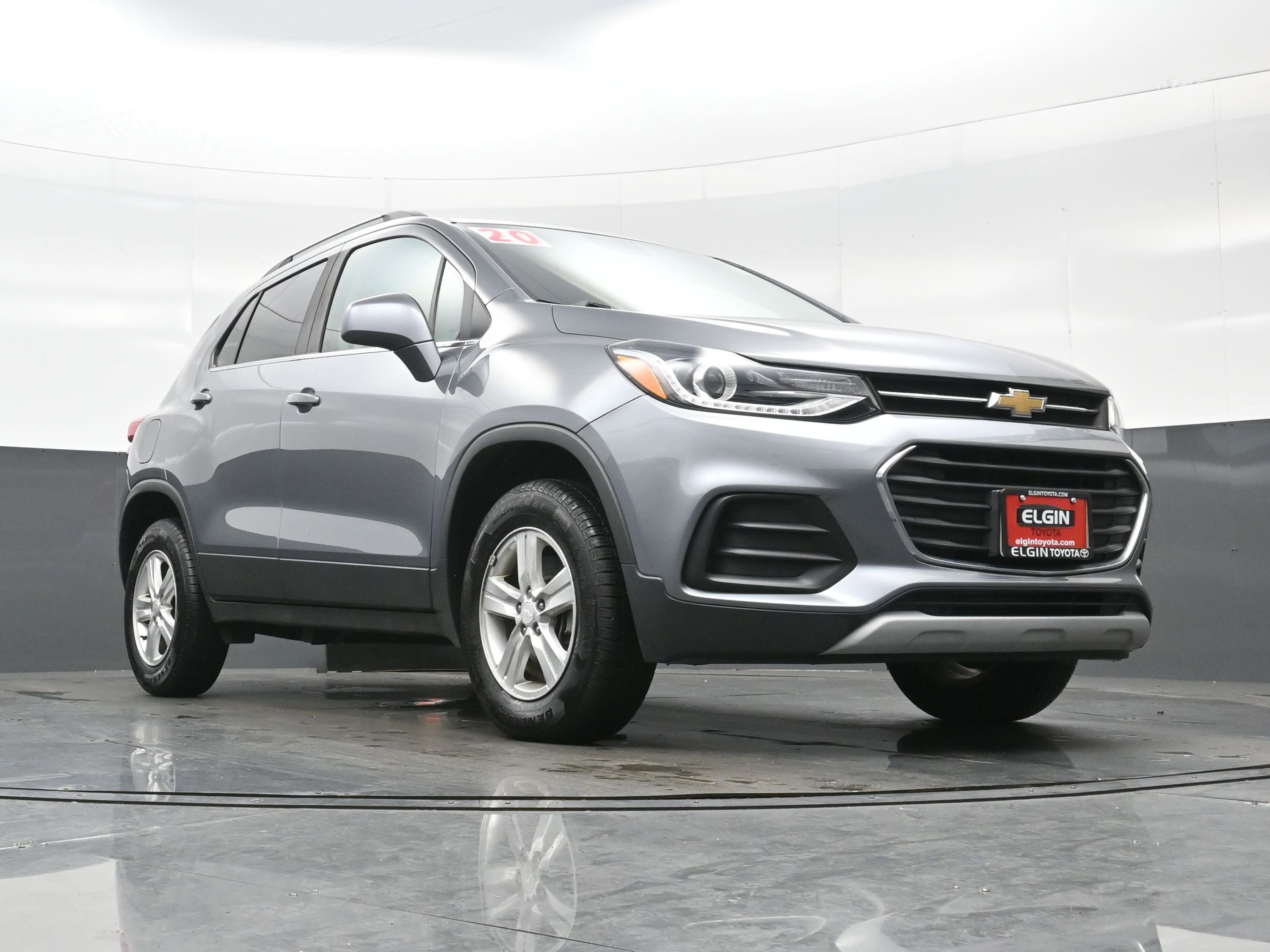 Used 2020 Chevrolet Trax LT w/ LPO, Cargo Package AWD/4WD image 24