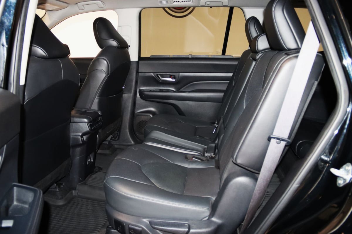 Used 2024 Toyota Grand Highlander FWD image 46