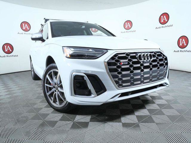 Used 2023 Audi SQ5 Premium Plus w/ Premium Plus Package AWD/4WD image 2