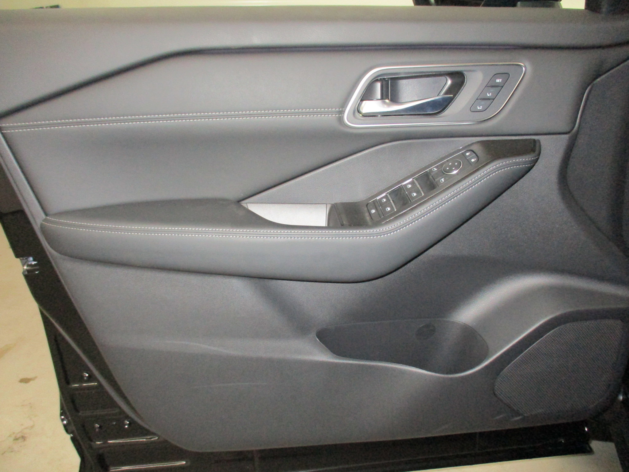 New 2026 Nissan Rogue Platinum w/ Platinum Premium Package image 13