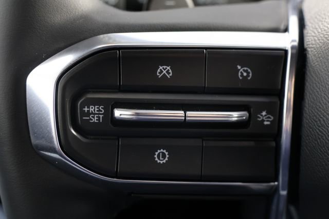 Used 2024 GMC Acadia Elevation w/ Luxury Package image 11