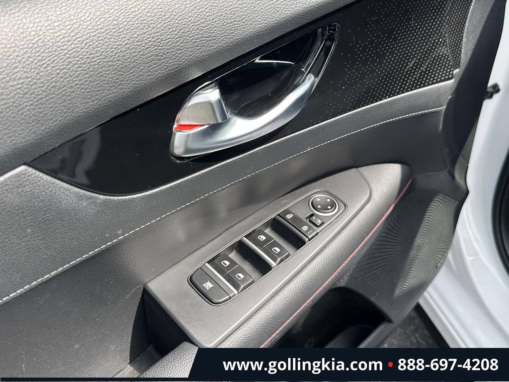 Certified 2023 Kia Forte GT w/ GT2 Package FWD image 16