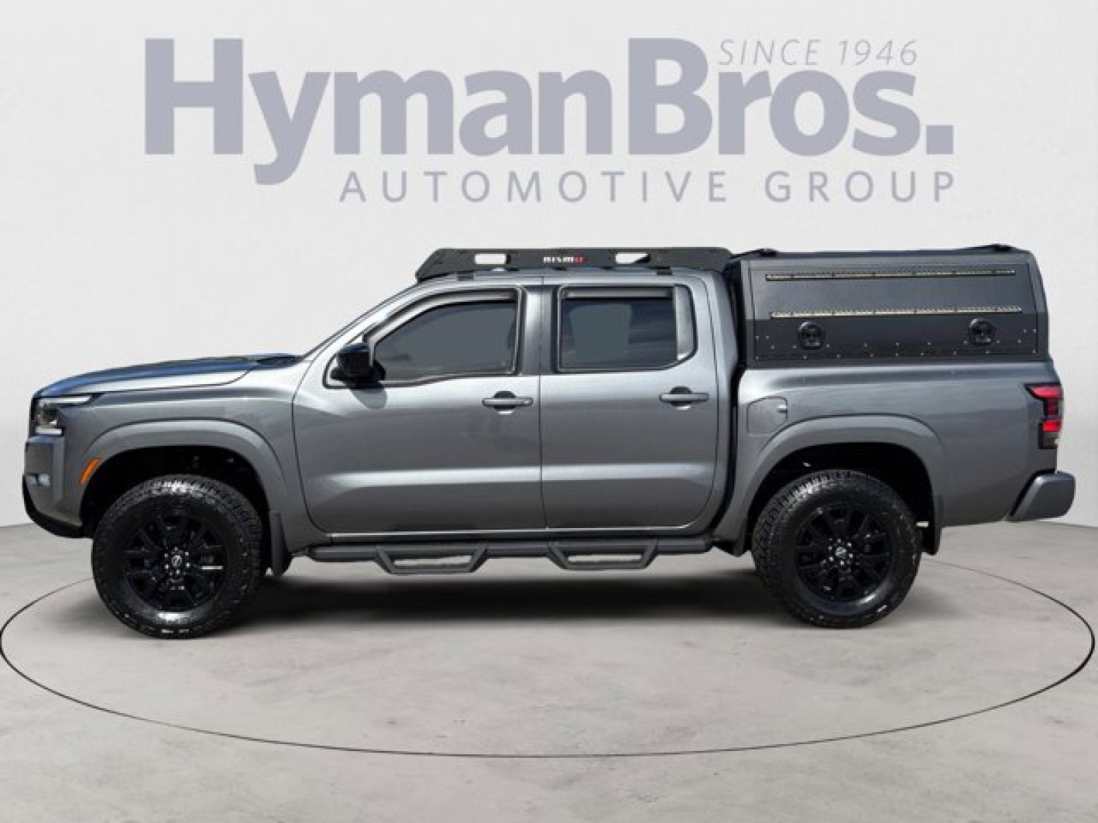 Used 2023 Nissan Frontier SV w/ Midnight Edition Package image 6
