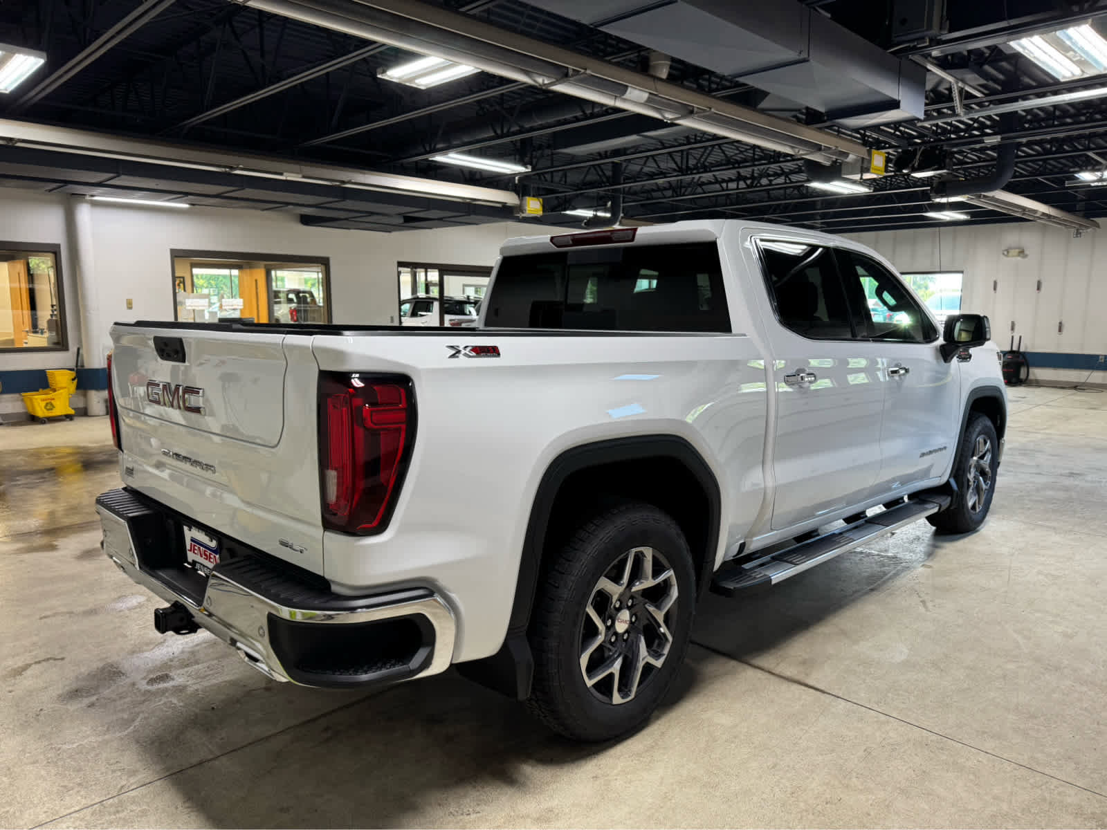 New 2026 GMC Sierra 1500 SLT w/ SLT Premium Plus Package image 4