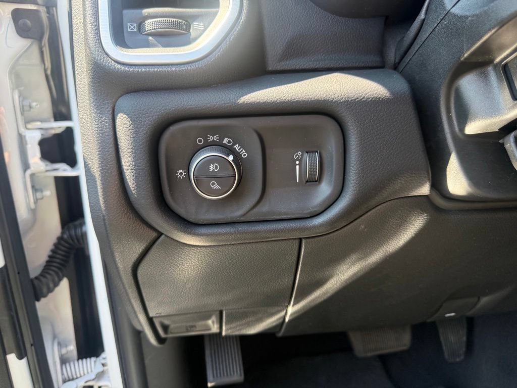 Certified 2025 RAM 2500 Big Horn AWD/4WD image 15