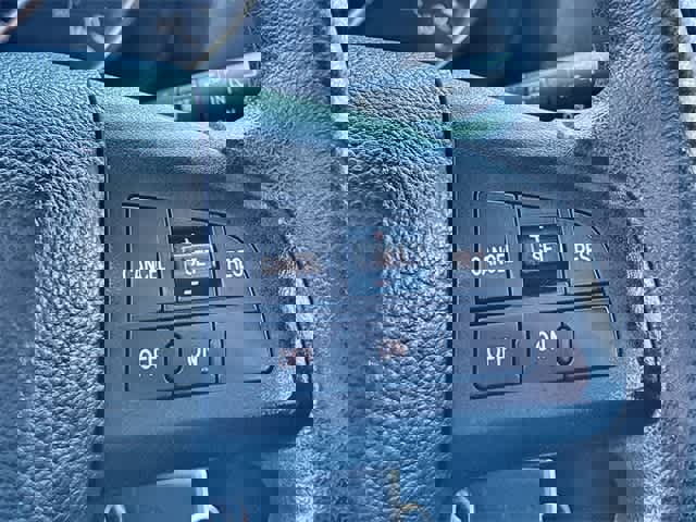 Used 2015 MAZDA MAZDA5 Sport image 25