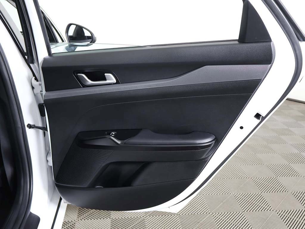 Used 2024 Kia K5 LXS image 24