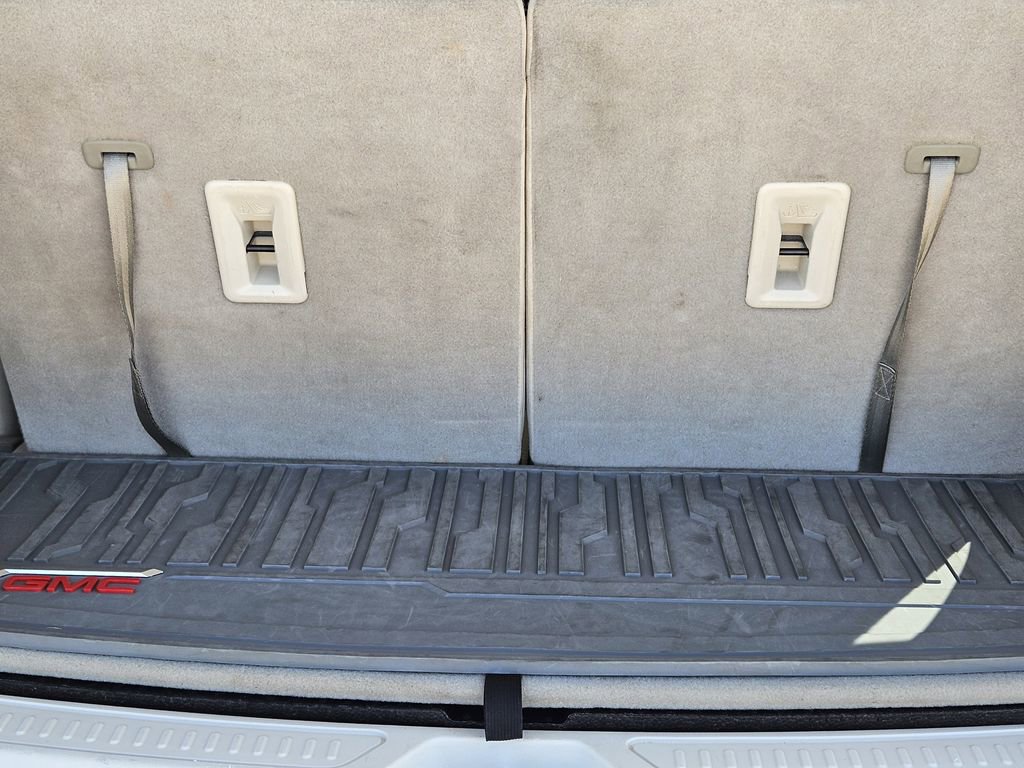Used 2021 GMC Acadia Denali w/ Denali Ultimate Package AWD/4WD image 39