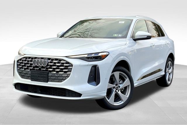 New 2025 Audi Q5 Premium Plus image 2