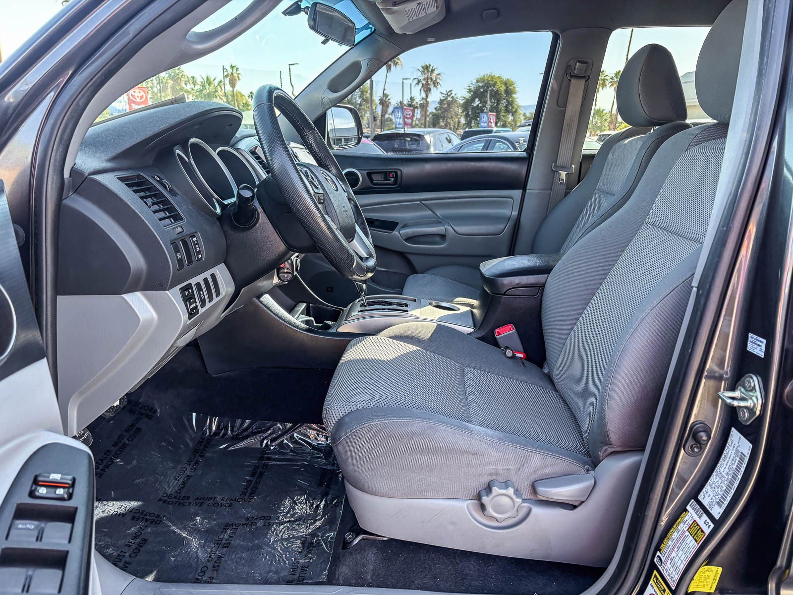 Used 2015 Toyota Tacoma PreRunner w/ TRD Sport Package RWD image 19