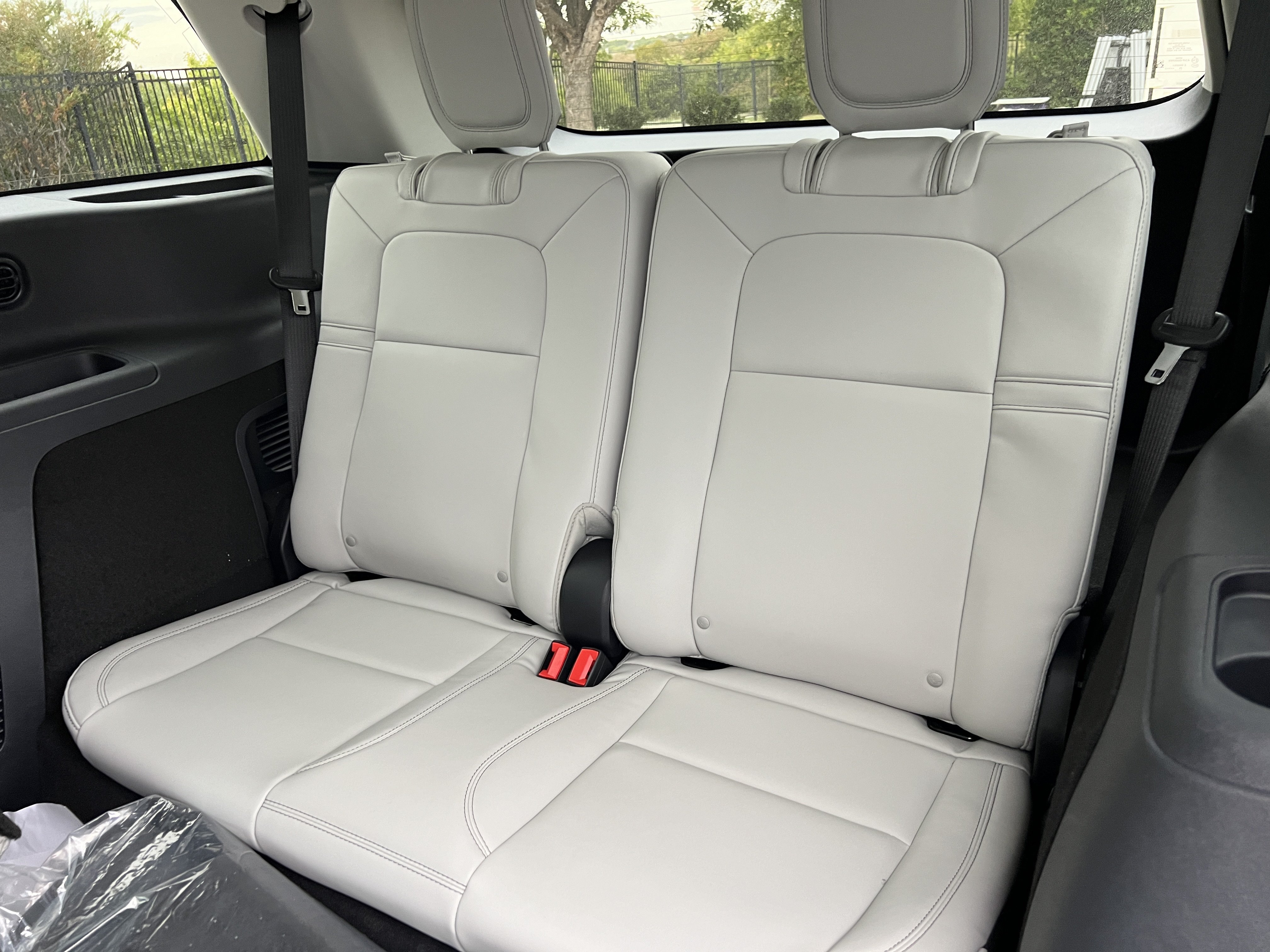 New 2027 Lincoln Aviator 2WD image 27