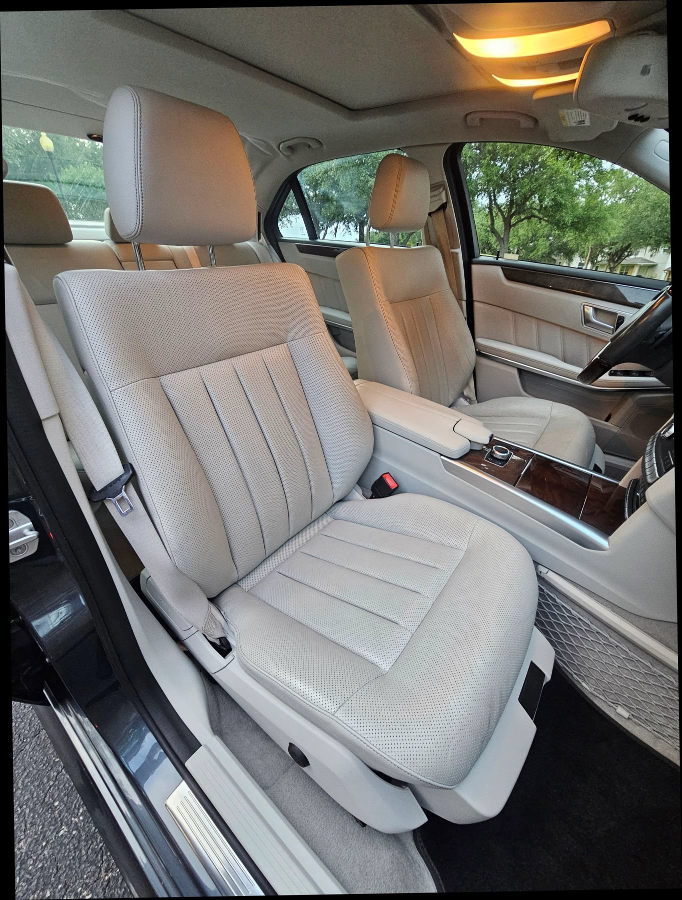 Used 2016 Mercedes-Benz E 350 Sedan image 23