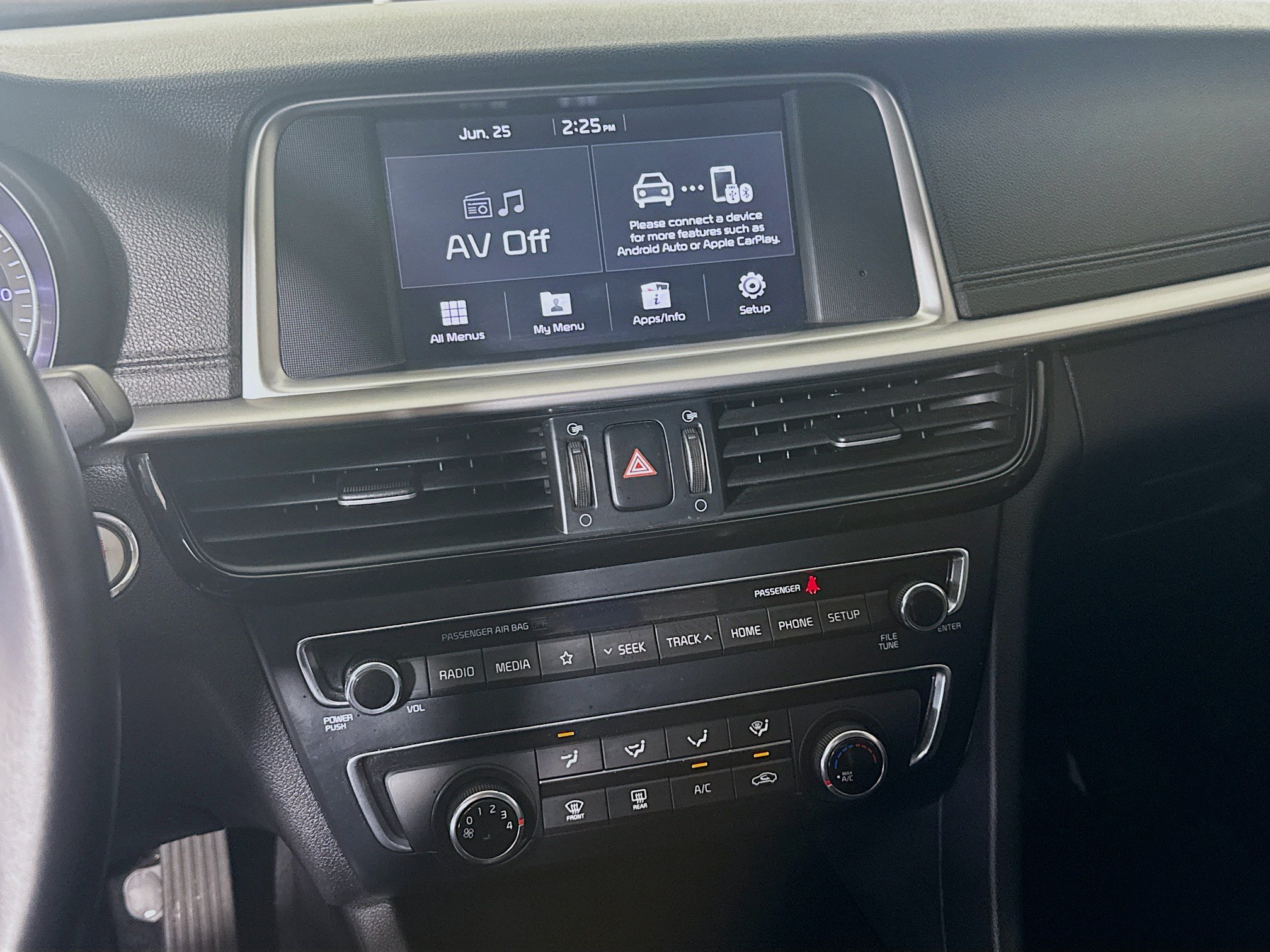 Used 2020 Kia Optima S FWD image 18