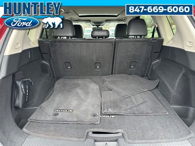 Used 2024 Nissan Rogue SV w/ SV Premium Package image 9