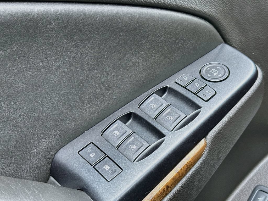 Used 2015 GMC Yukon Denali AWD/4WD image 17