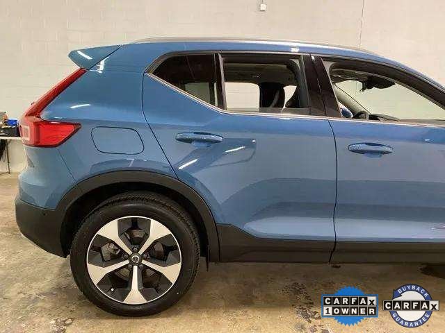 Used 2025 Volvo XC40 B5 Plus image 95