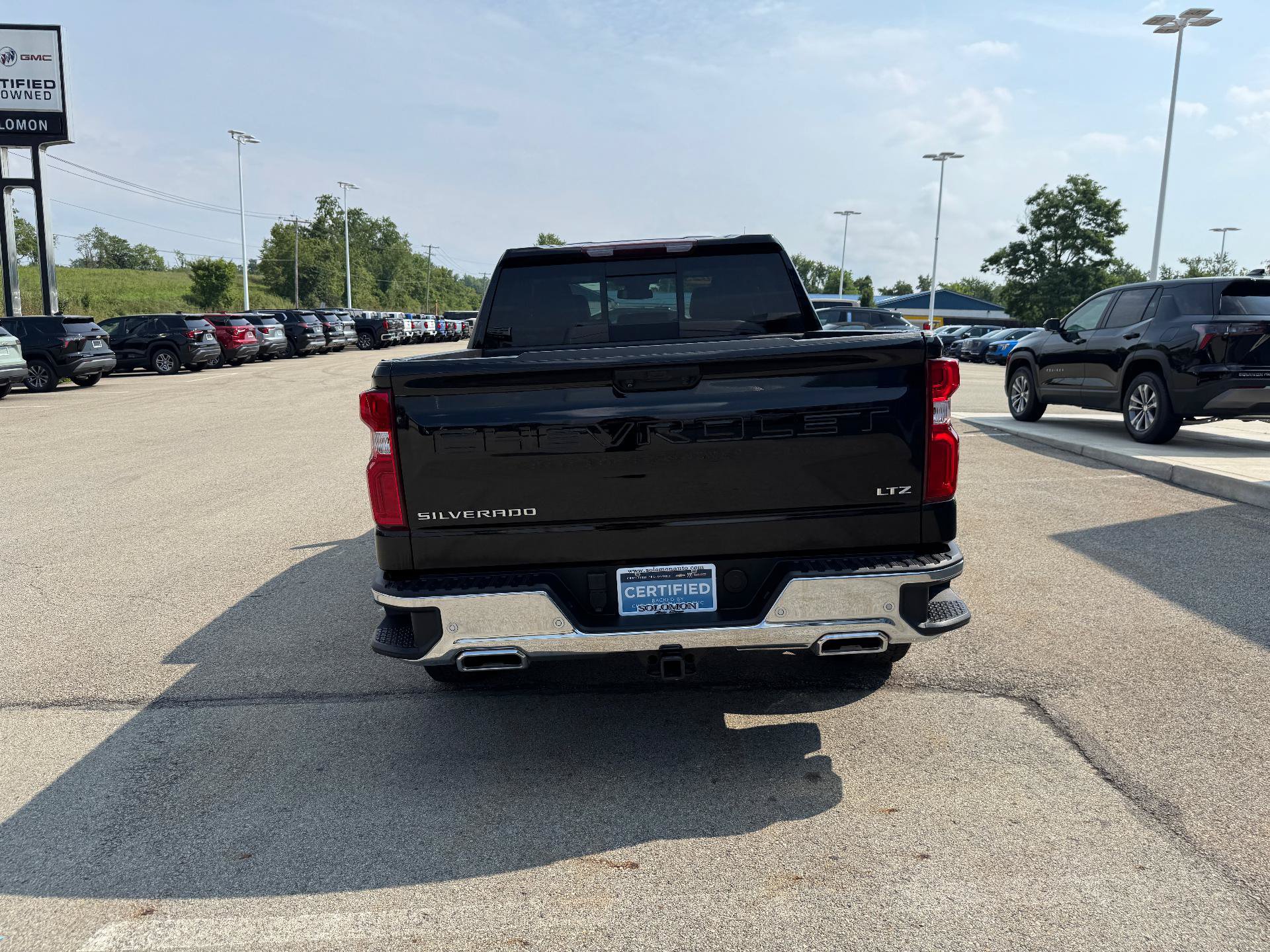 Certified 2023 Chevrolet Silverado 1500 LTZ w/ LTZ Convenience Package II AWD/4WD image 4