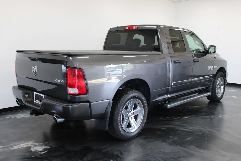 Used 2017 RAM 1500 Express AWD/4WD image 14