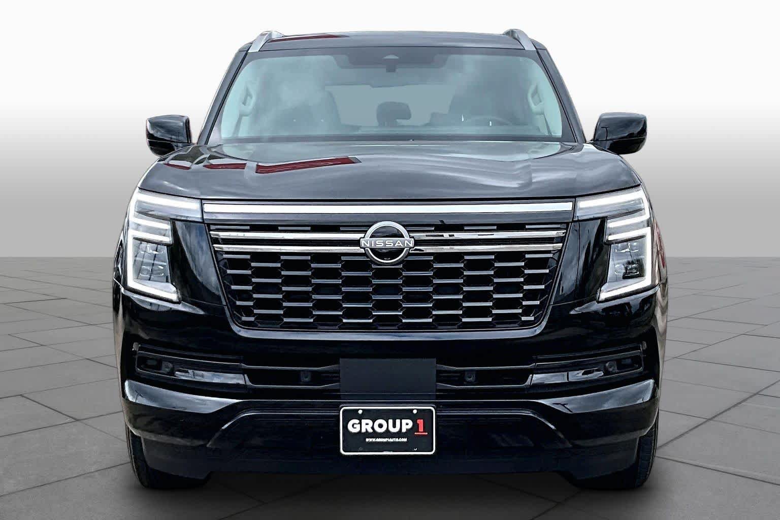 Used 2025 Nissan Armada SV AWD/4WD image 4