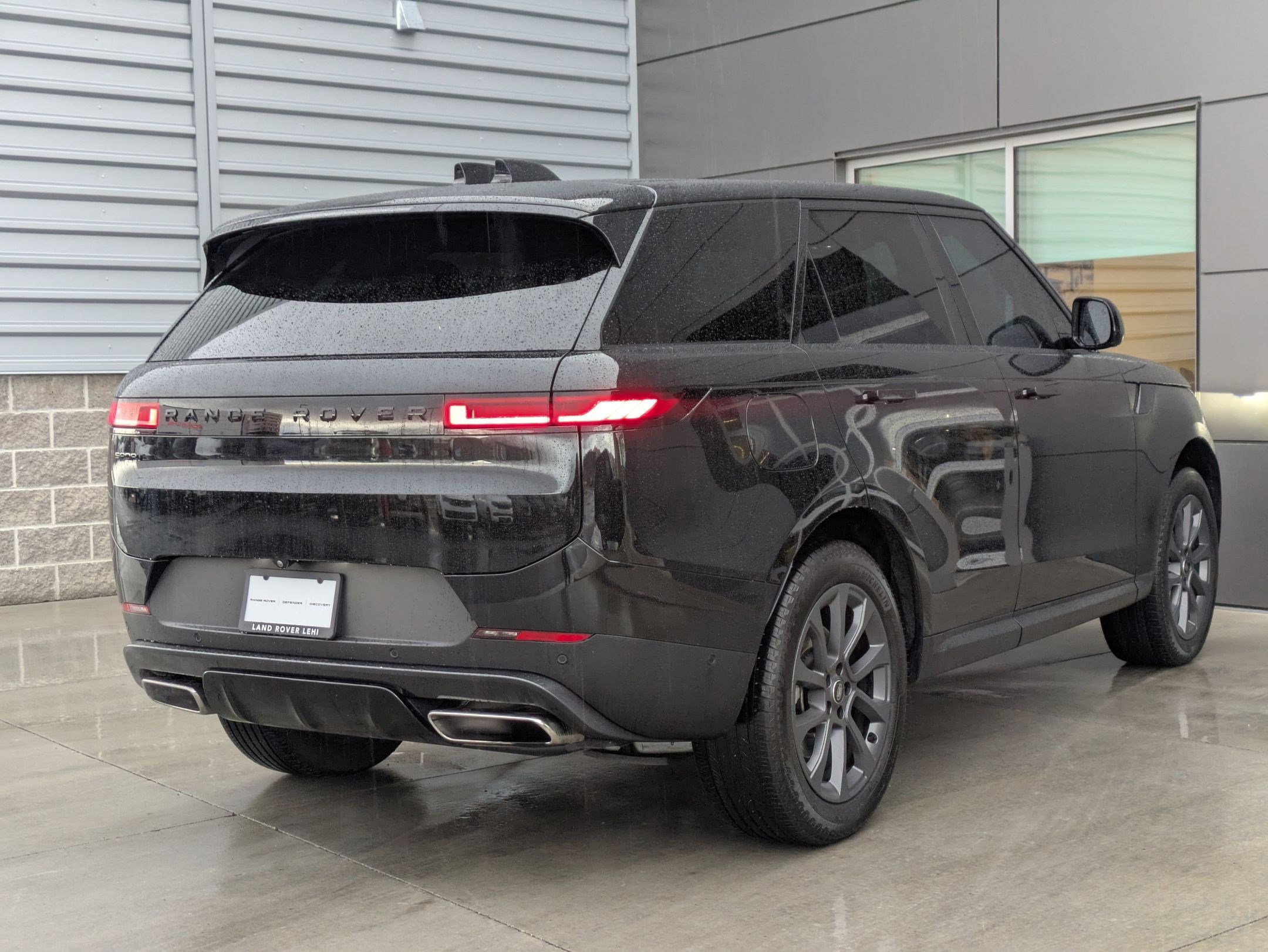 Used 2024 Land Rover Range Rover Sport SE image 6