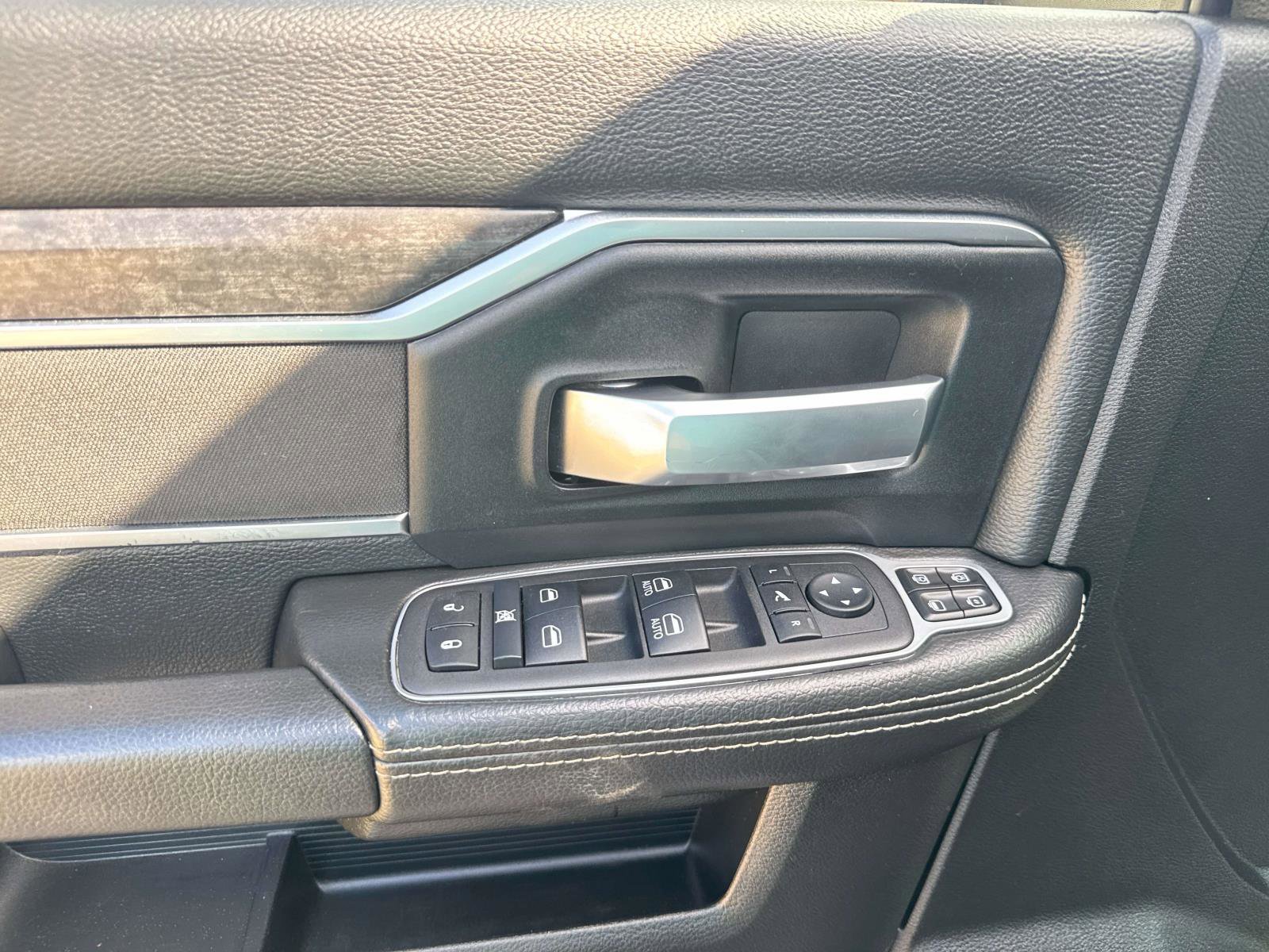 Used 2024 RAM 2500 Big Horn w/ Night Edition image 19