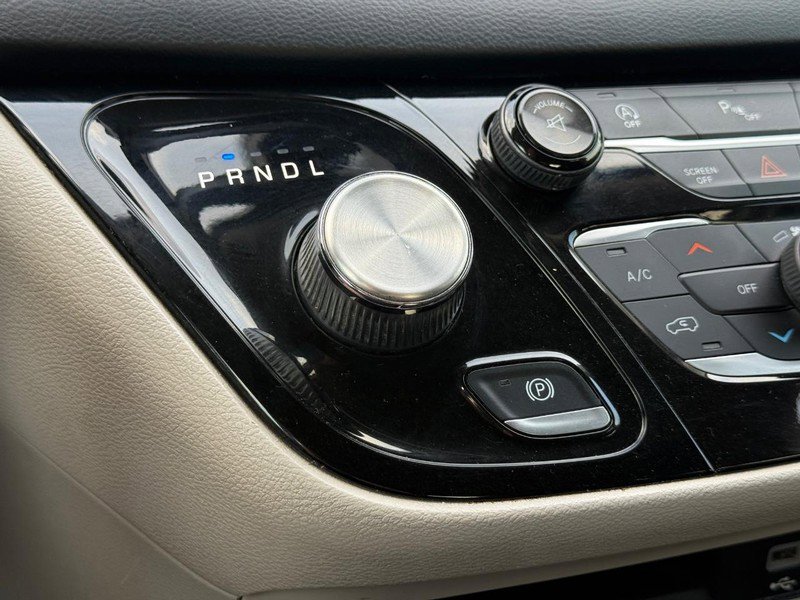 Used 2017 Chrysler Pacifica Touring Plus image 20