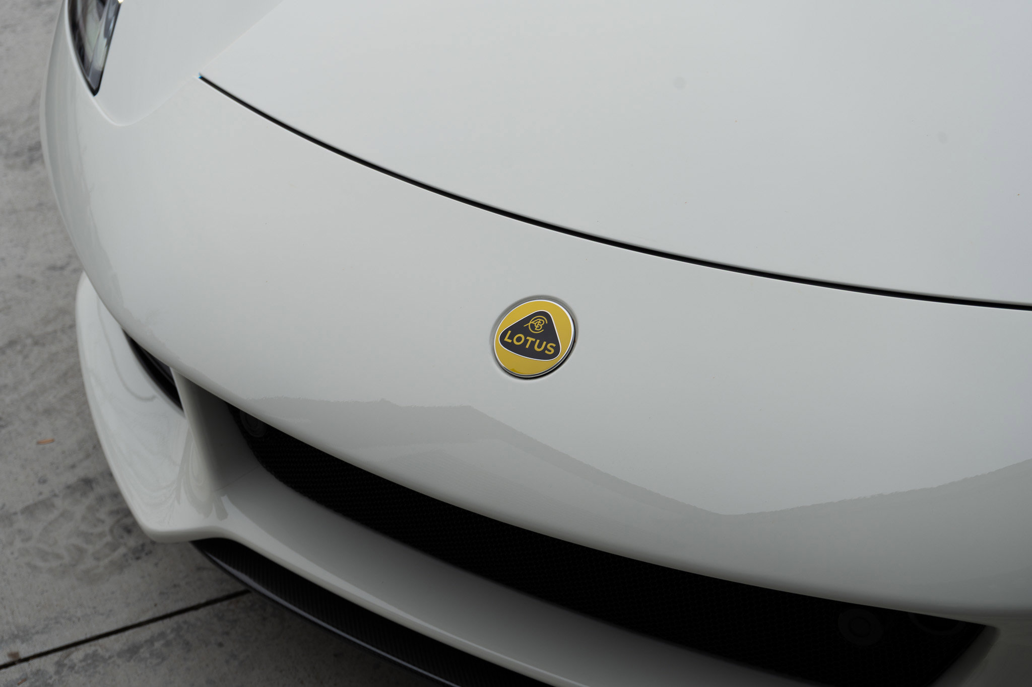 Used 2024 Lotus Emira First Edition image 16