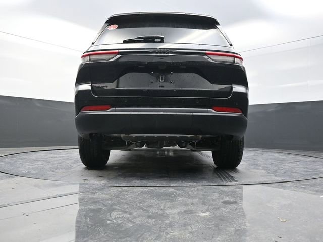 New 2026 Jeep Grand Cherokee Altitude image 25