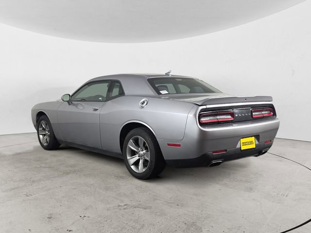 Used 2015 Dodge Challenger SXT w/ Sound Group RWD image 3