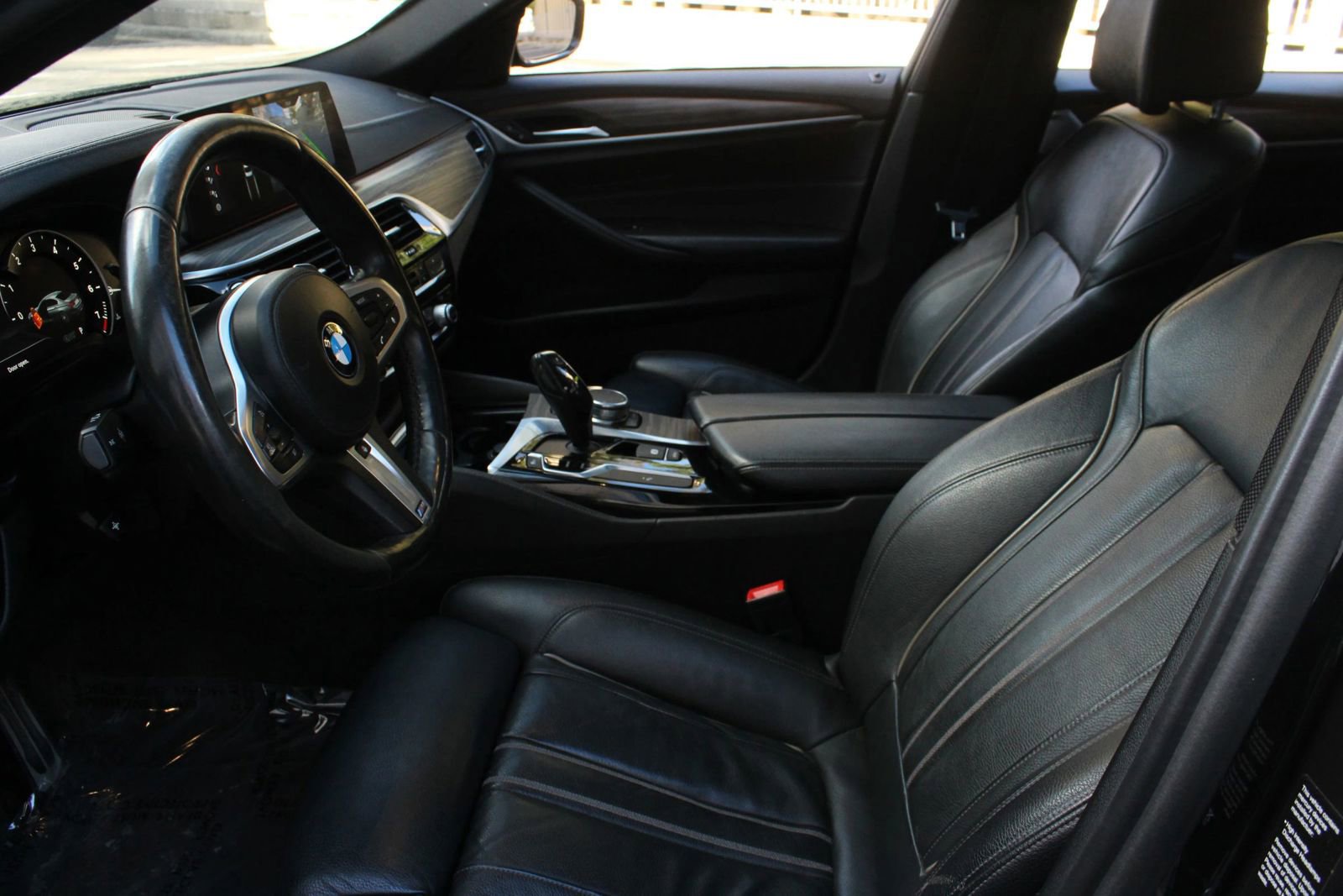Used 2018 BMW 530i xDrive AWD/4WD image 16