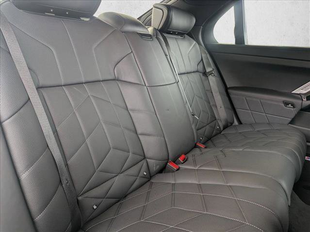 Used 2025 BMW i7 eDrive50 w/ M Sport Package image 20