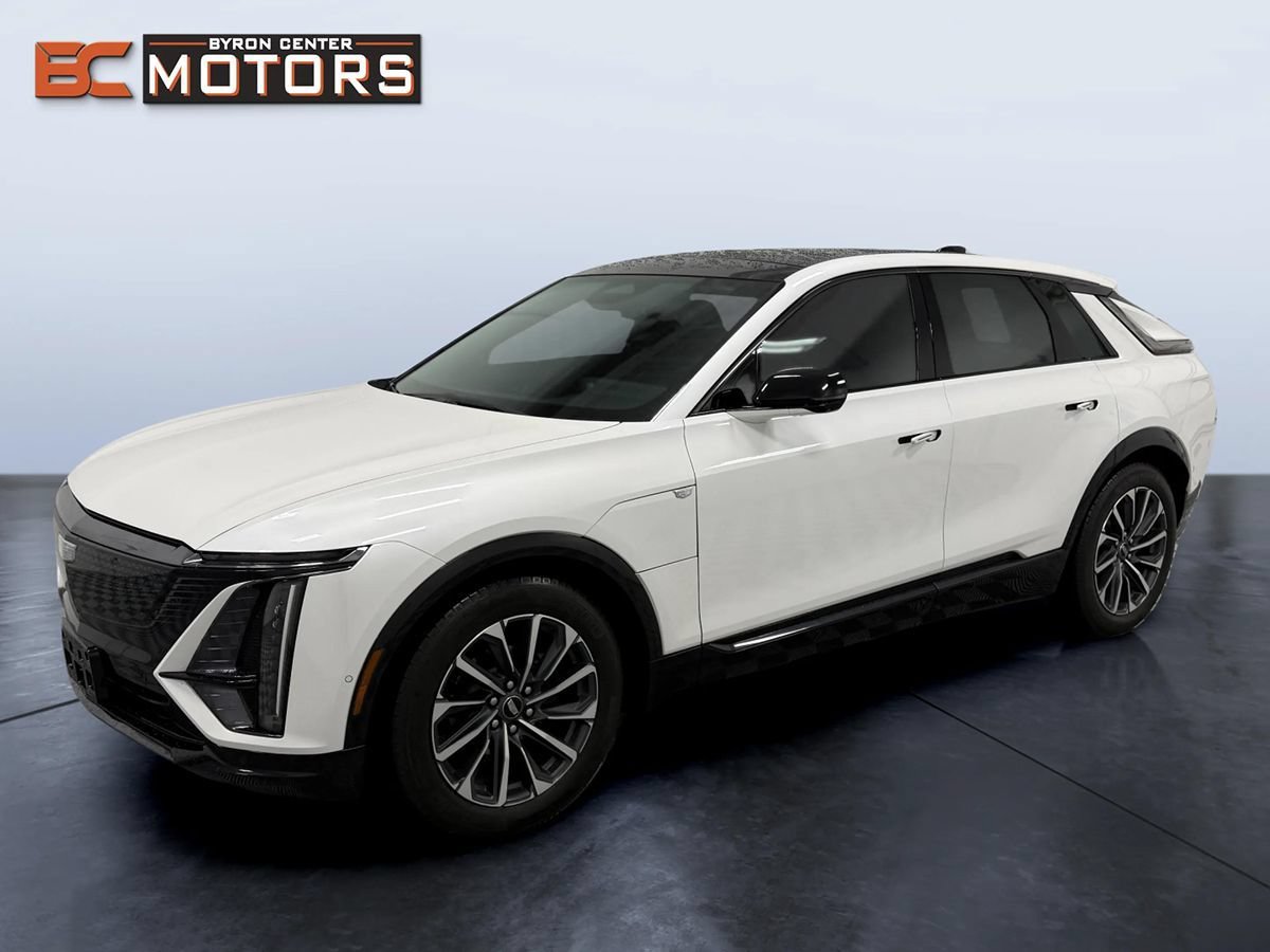 Used 2024 Cadillac Lyriq Sport RWD image 1