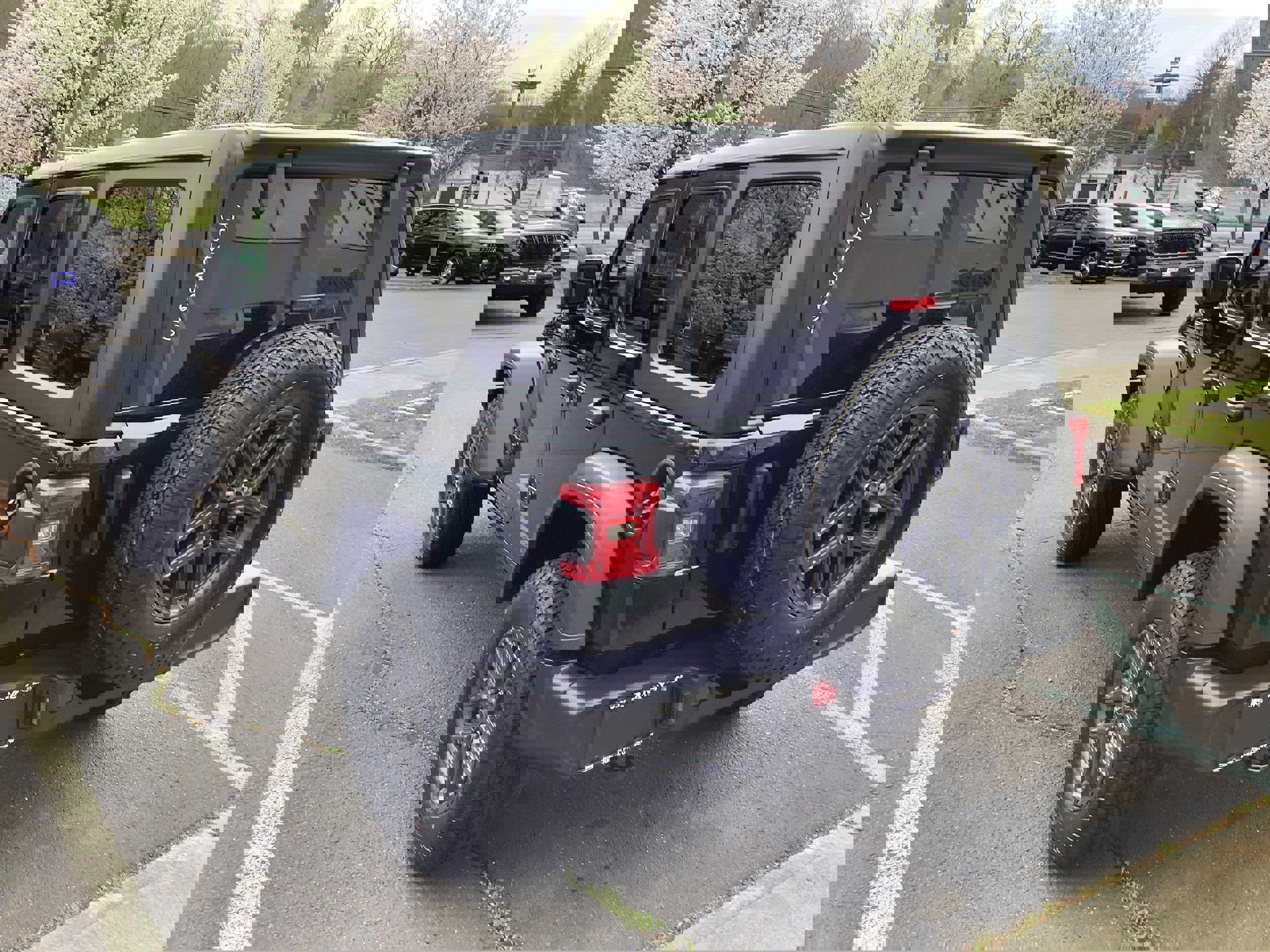 New 2025 Jeep Wrangler Unlimited Sport image 5