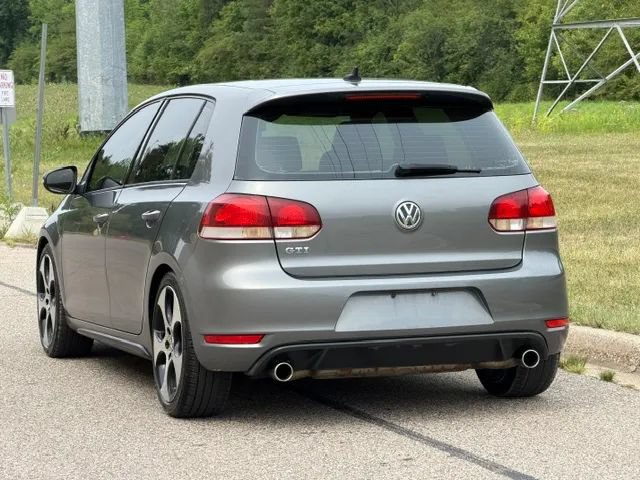 Used 2011 Volkswagen Golf 4-Door FWD image 38