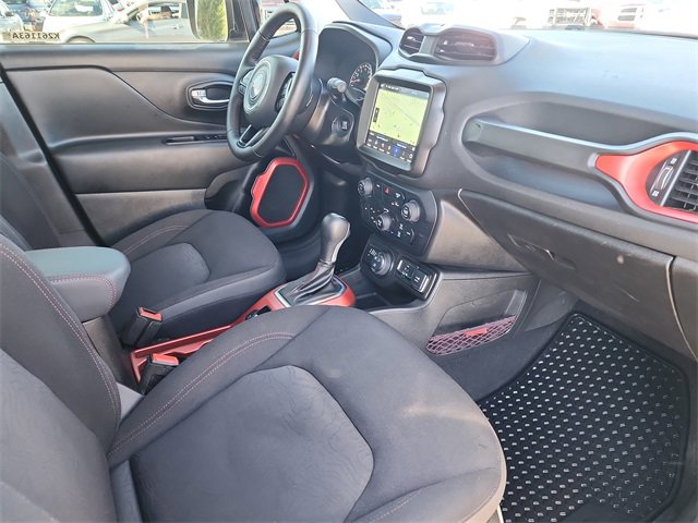 Used 2022 Jeep Renegade Trailhawk image 20