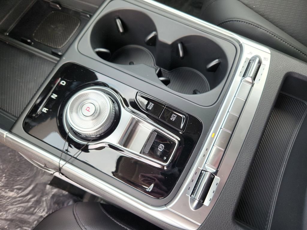 Certified 2025 Kia Carnival SX Prestige image 23