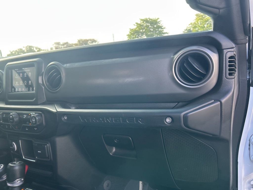 Used 2022 Jeep Wrangler Unlimited Sport image 24