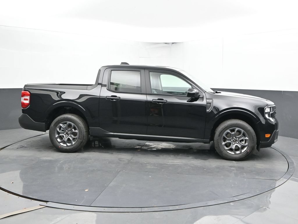 New 2026 Ford Maverick XLT w/ Equipment Group 301A AWD/4WD image 3