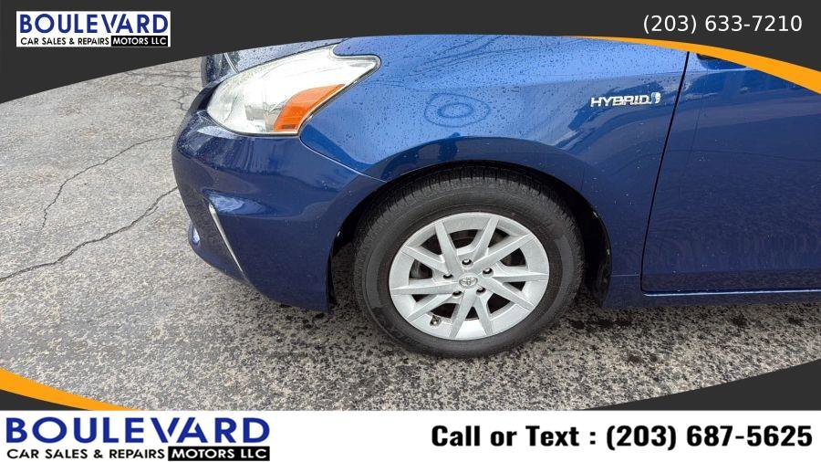 Used 2014 Toyota Prius V Three FWD image 9