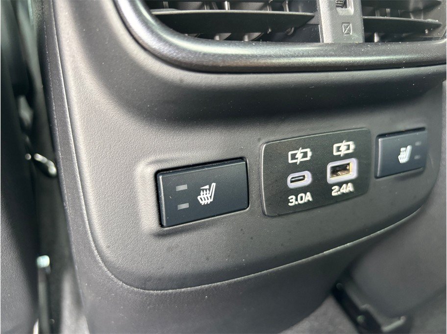 Used 2025 Subaru Outback Wilderness AWD/4WD image 39