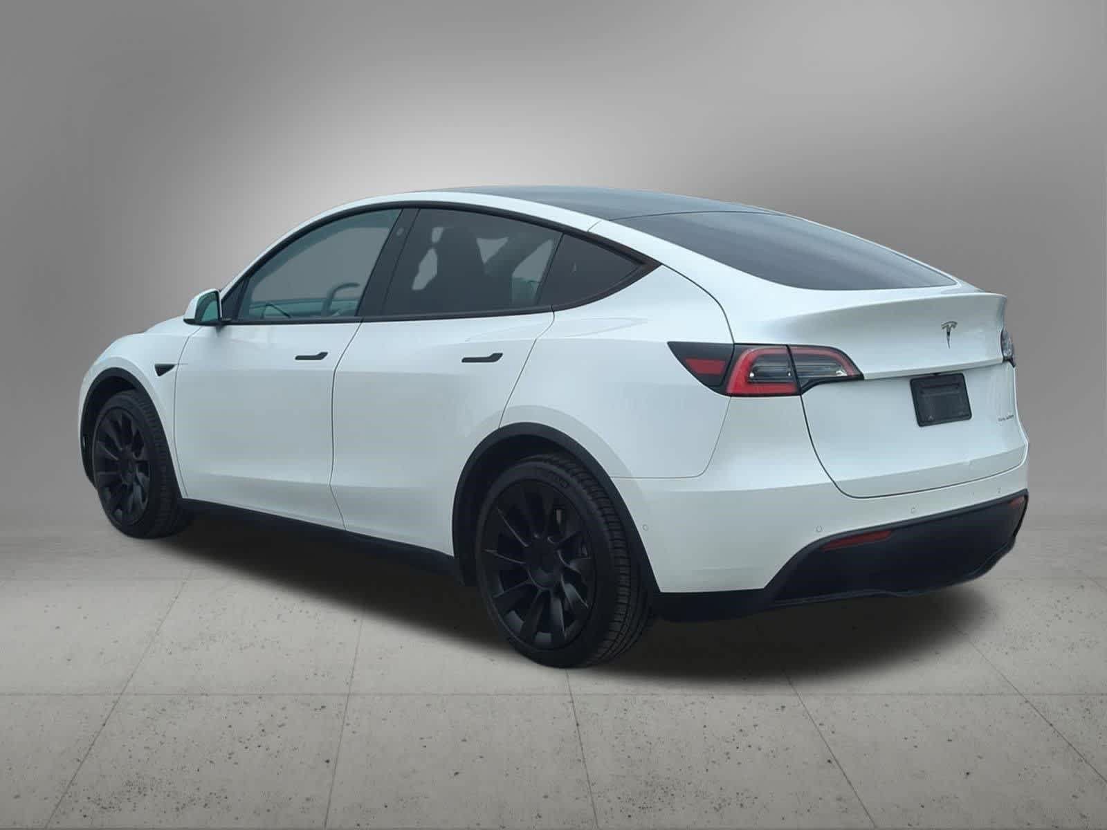 Used 2021 Tesla Model Y Long Range AWD/4WD image 4