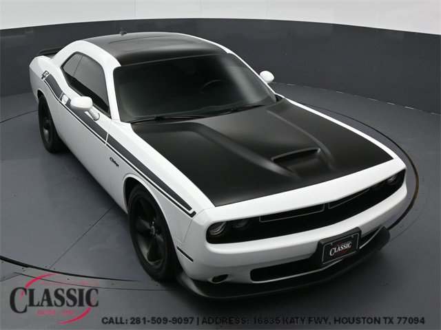 Used 2019 Dodge Challenger R/T w/ Plus Package image 1