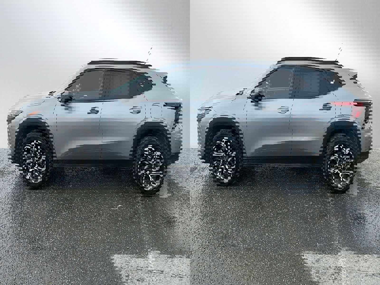 Certified 2024 Chevrolet Trax RS w/ Driver Confidence Package image 6